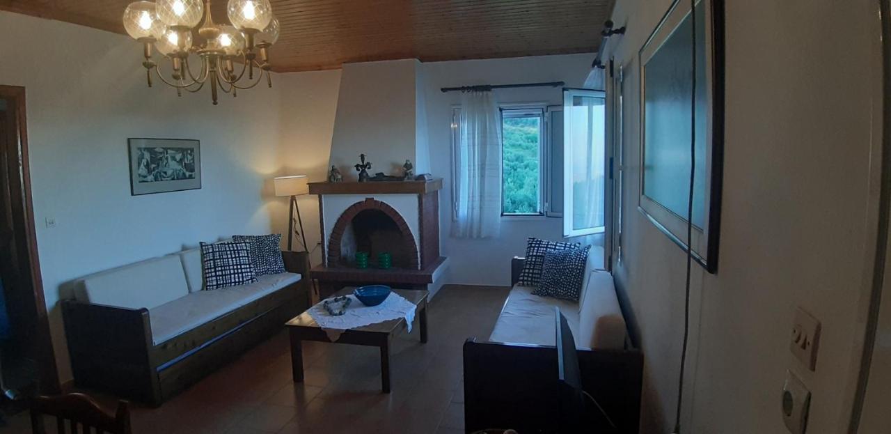 House In Zaloggo Villa Превеза Екстериор снимка